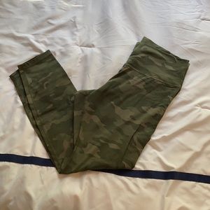 Old Navy Balance Camouflage Leggings